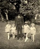 Les 4 garçons avec Tonton Robert