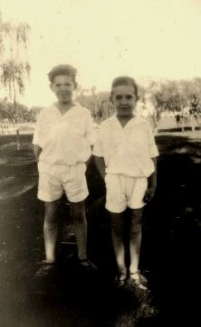 François et Michel, au golf de Rosario, janvier 1930