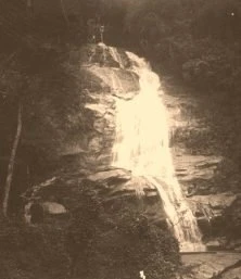 V0736 - Rio, cascade de la Tijuca