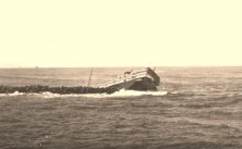 V0939 - Rio Grande Do Sul, épave sur la jetée