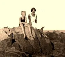 V1071 - Punta Piedra, Simone et Yves, 3/1937