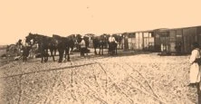 V0325 - Goudj El Beghal, 28 avril 1911, Campagne de la Moulouya, débarquement d'artillerie