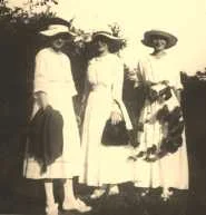 les trois amies: (1917)