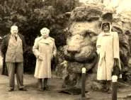 A Azrou, en 1948, Tonton Emile, Tante Henriette et maman