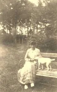 Nanny, vers 1916, à Vierville