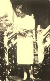 Suzannette vers 1921