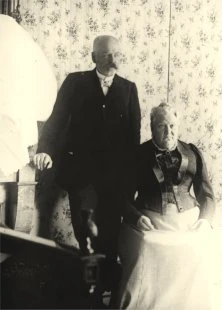 V7116- Arsène et Emilie, vers 1899