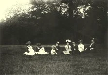 V7103 - en promenade au parc