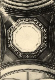la croisée du transept, vue vers le haut