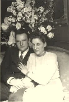 Jean-Pierre et Thérèse, fiancés