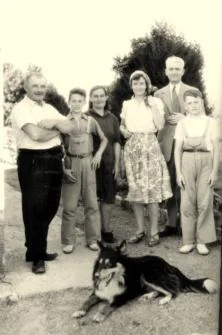 La famille du gardien de la carrière, les Vinay, avec Papa et Maman