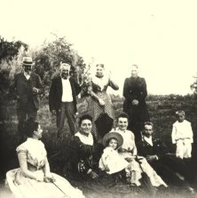 VM007 - Vers 1899, Groupe avec les Maillet, Sarry ?