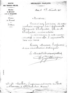 Le 13 novembre 1895, l'administration prend note de son projet de mariage