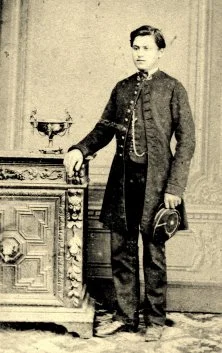 (détails)