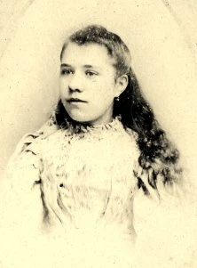 Louise Charpentier, future Mme Leblanc