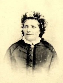 Mme Joséphine Bertrand-Charpentier