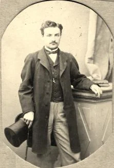(détails)