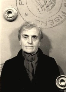 photo de Catherine agée, sur son passeport (16 juillet 47)