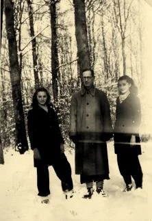 hiver, Grand-Père et ses filles, vers 1943/44