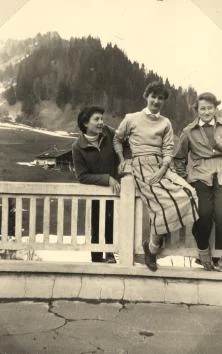 1953