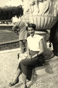 1953