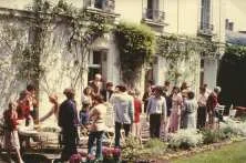Le temps est plus ensoleillé qu'hier