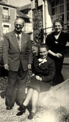 Chez Vonette ? (Le Chesnay), Grand-père et Grannie, 1954