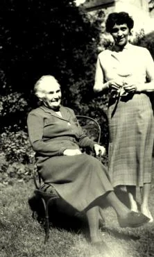 Bonne Maman de Sceaux et Marguerite Maillet, sa belle-fille