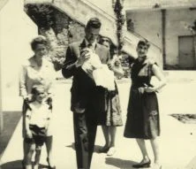 de g à d: Armelle, Frédéric, Yves et Martin, Mamie, Claude
